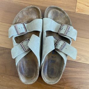 Arizona Soft Footbed Birkenstocks - Suede Sz 38